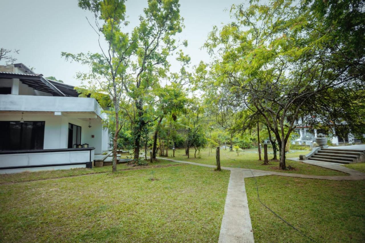 Hotel Sigiriya Kele Екстериор снимка